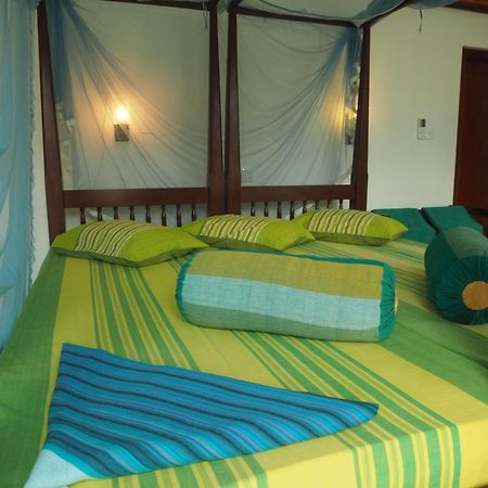 Main Reef Guest House ฮิกคาดูวา ภายนอก รูปภาพ