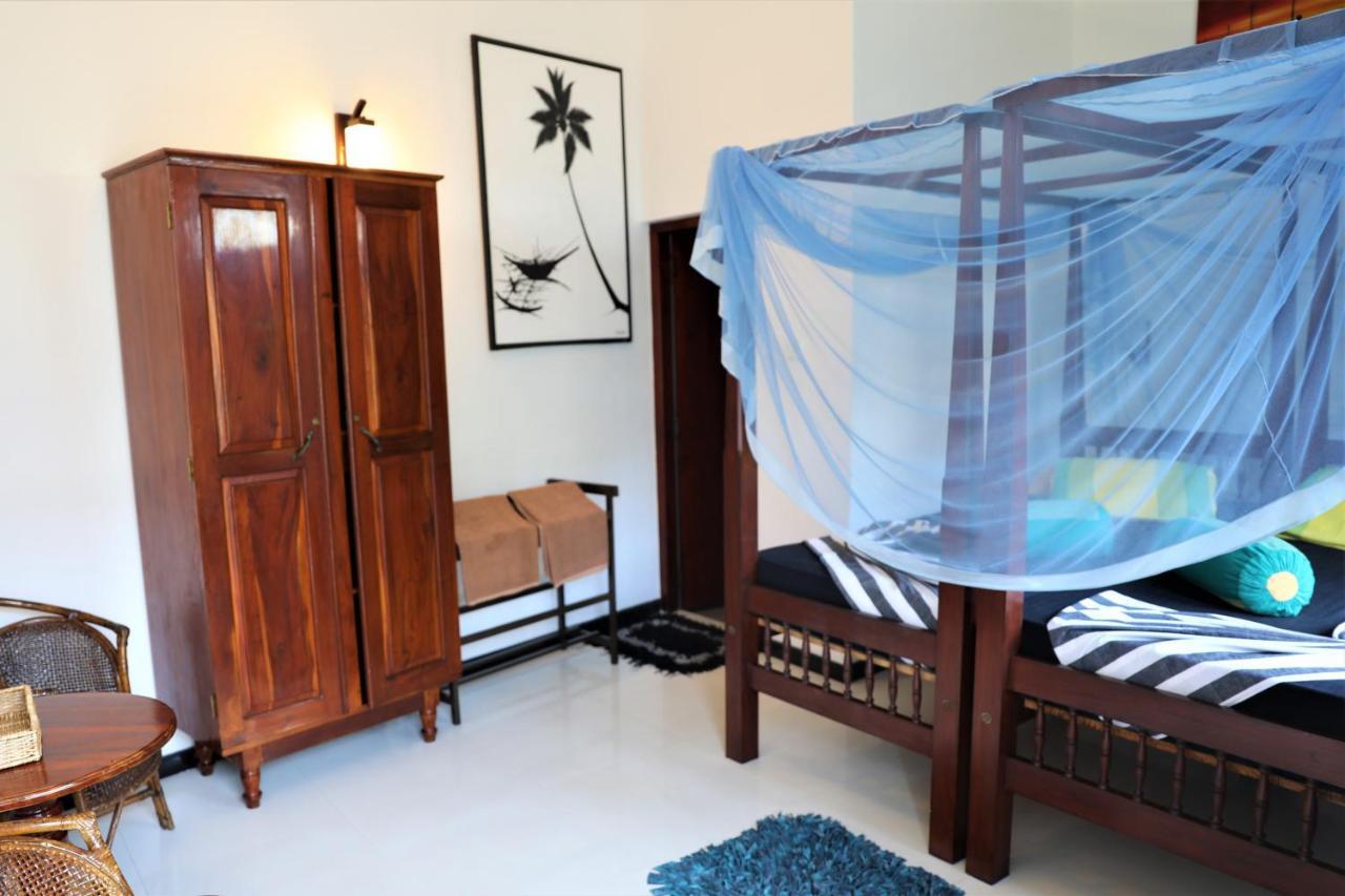 Main Reef Guest House ฮิกคาดูวา ภายนอก รูปภาพ